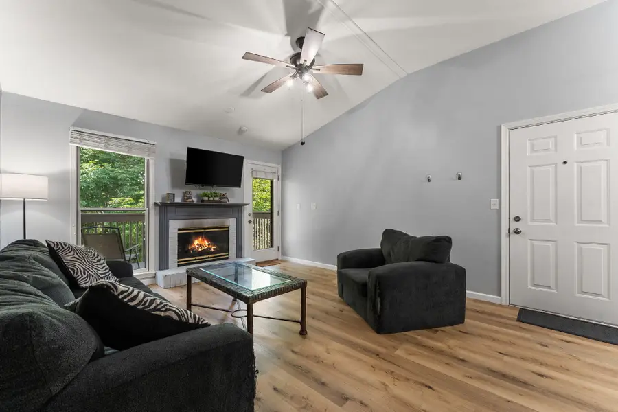 3605 Timberbridge Drive #h, Valparaiso, IN 46383 - #3