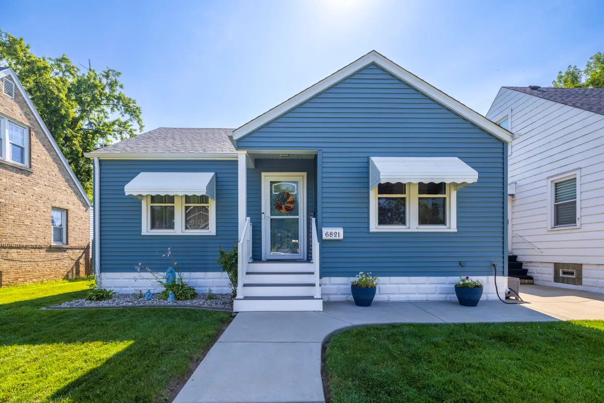 6821 Huron Avenue, Hammond, IN 46323 - #1