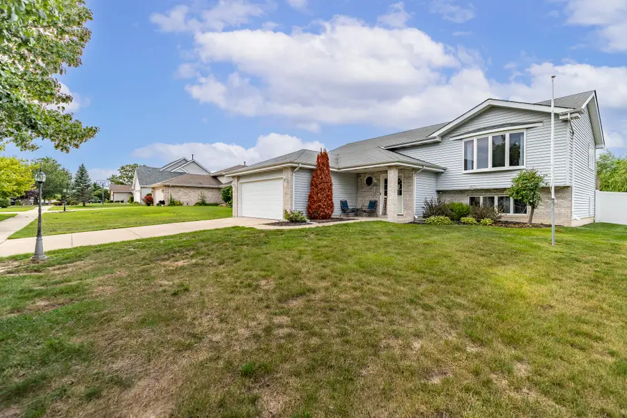 7420 W 92nd Avenue, Crown Point, IN 46307 - #2