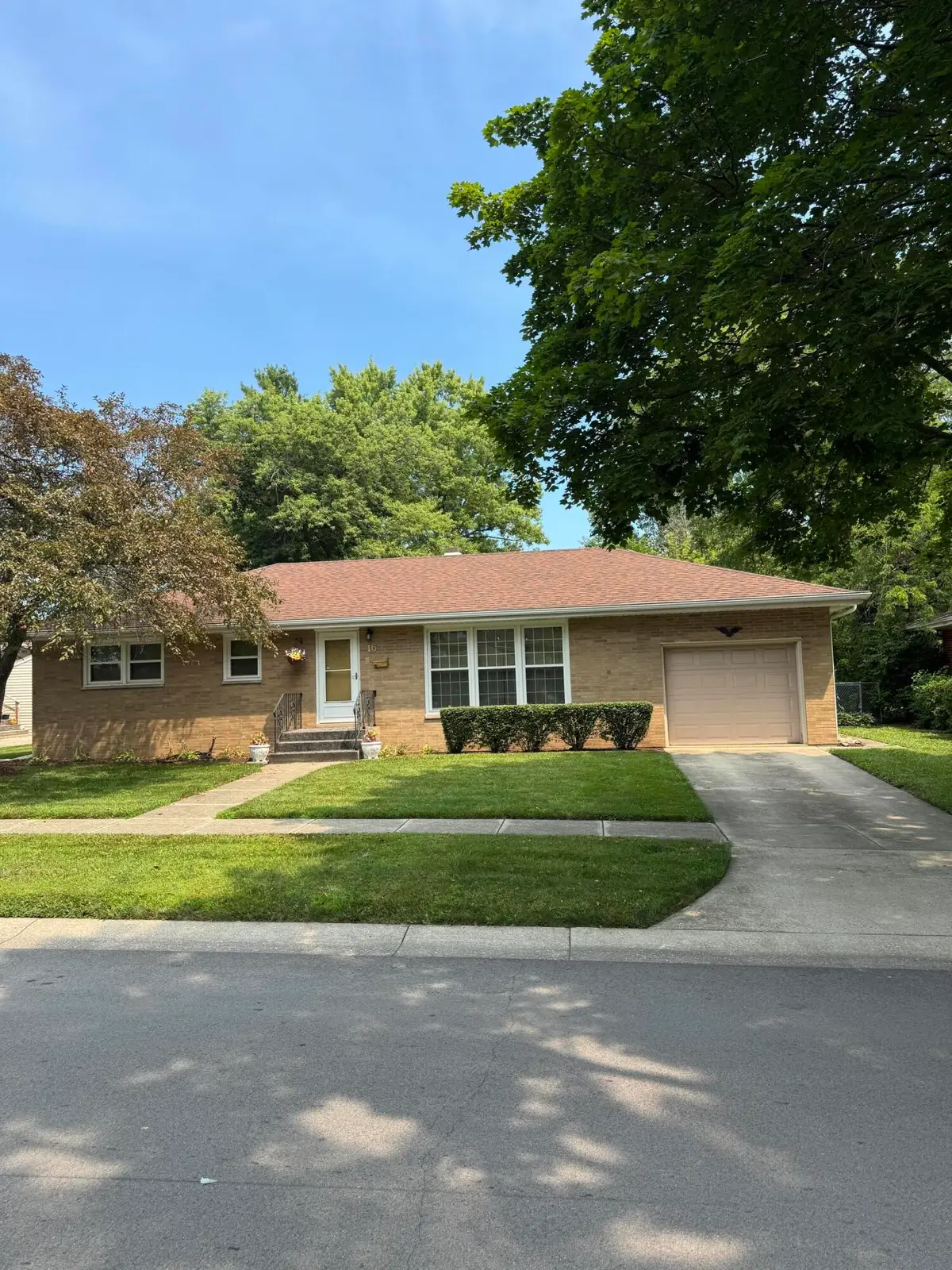 16 W Cleveland Avenue, Hobart, IN 46342 - #1