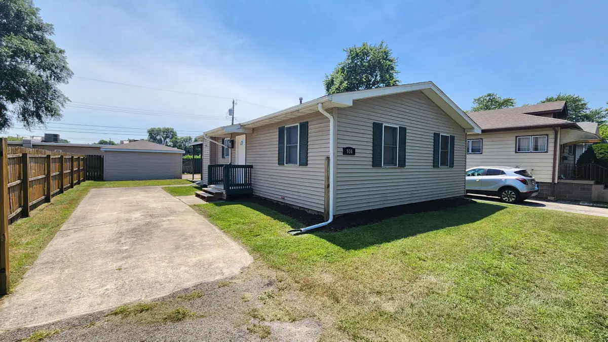 916 Cherry Street, Hammond, IN 46324 - #1