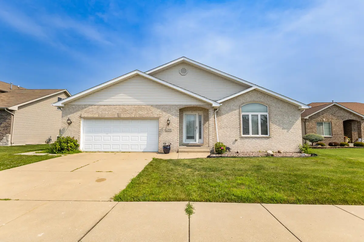 2500 W 86th Avenue, Merrillville, IN 46410 - #1