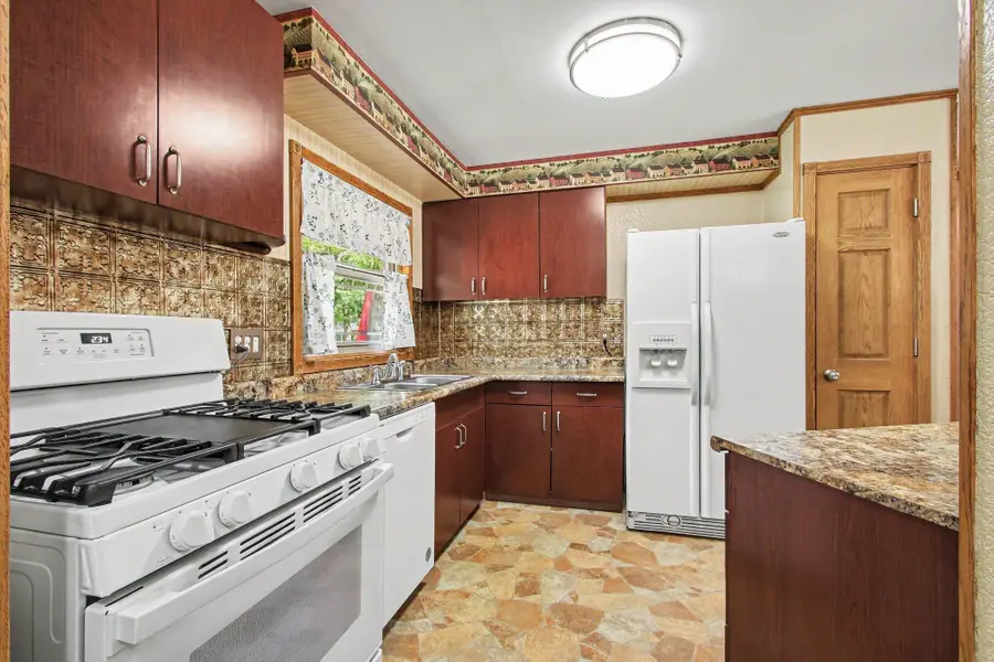 2400 E Cleveland Avenue, Hobart, IN 46342 - #3