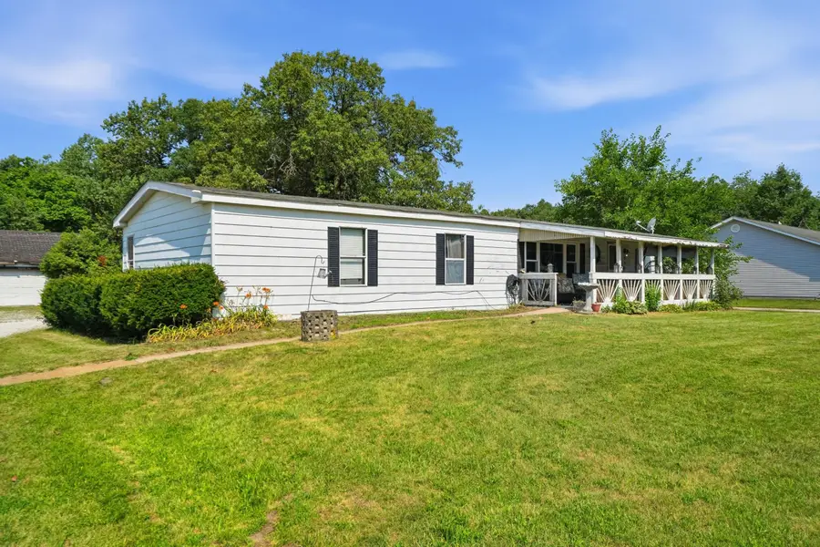 9390 N 1000 W, Demotte, IN 46310 - #2