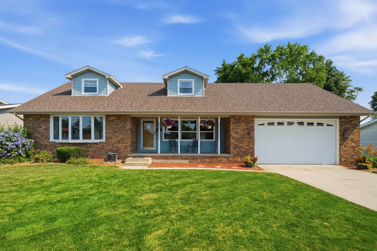 954 Mohawk Drive, Crown Point, IN 46307 - #1