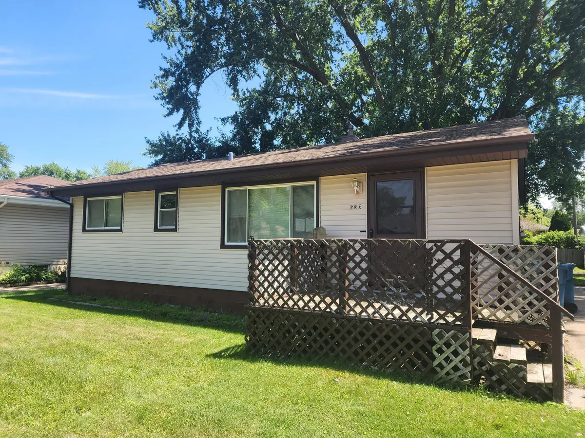 633 N Glenwood Avenue, Griffith, IN 46319 - #1