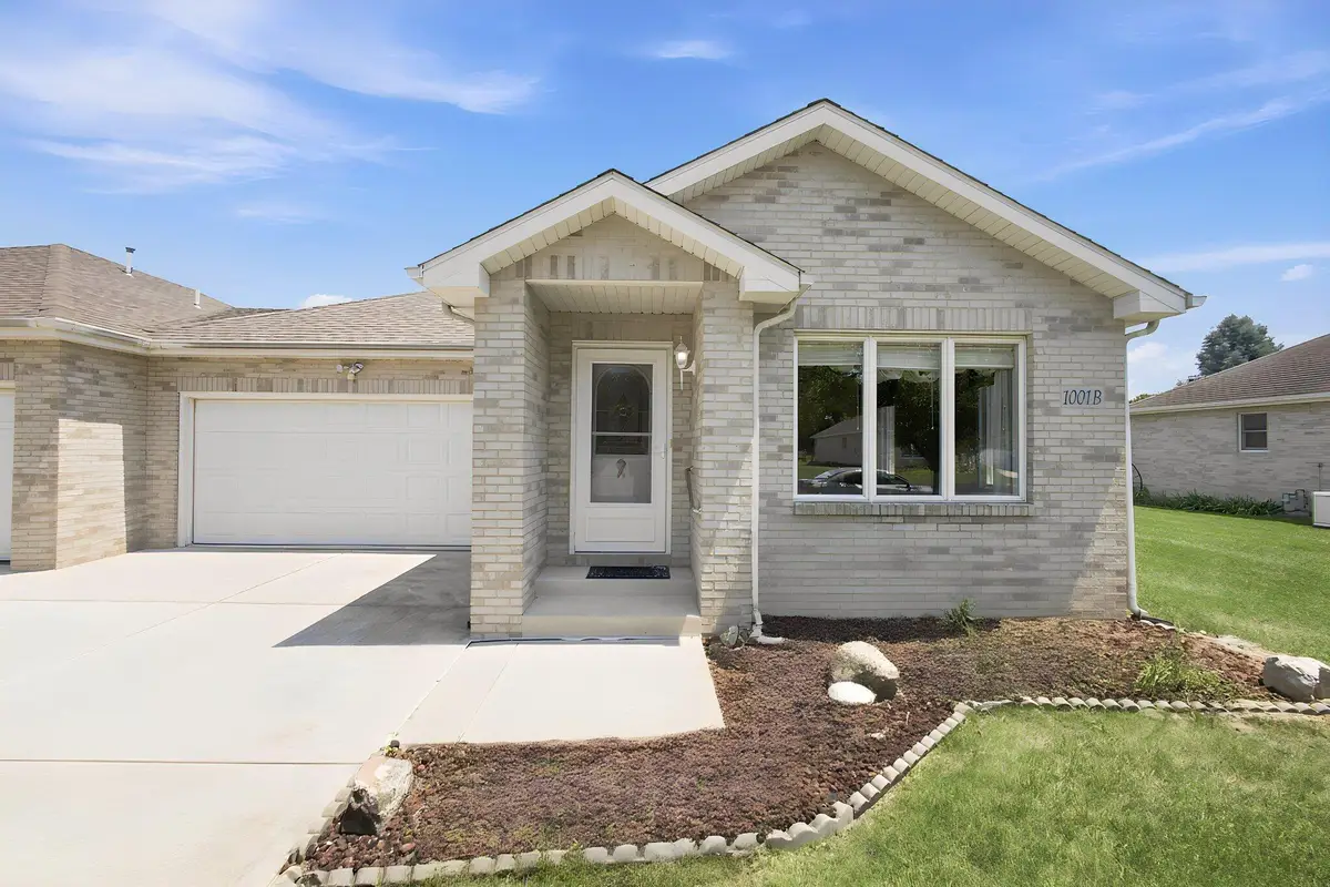 1001 Carnation Street Se #B, Demotte, IN 46310 - #1