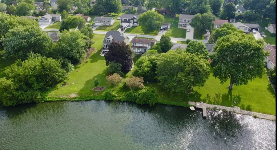 1076 Shoreline Road, Crown Point, IN 46307 - #3
