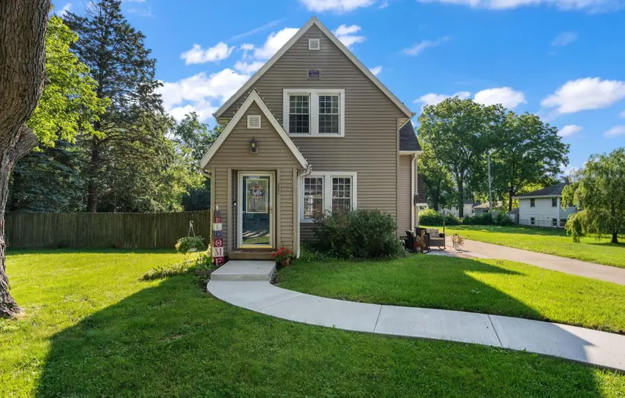 221 N Pennsylvania Street, Hobart, IN 46342 - #2