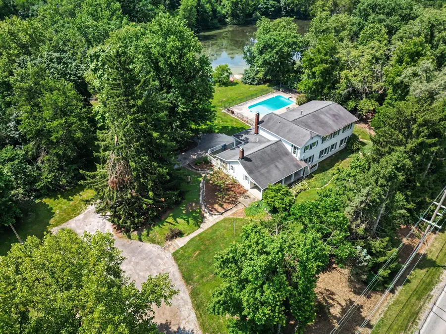 238 W Joliet Road, Valparaiso, IN 46385 - #2