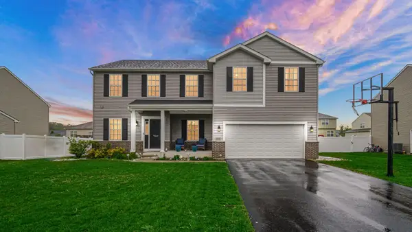 7760 E 123rd Place, Crown Point, IN 46307
