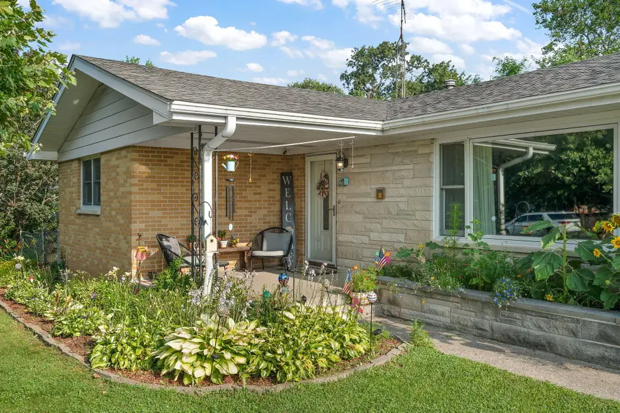 124 6th Avenue Nw, Demotte, IN 46310 - #2