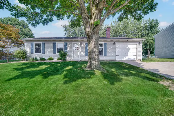 2208 Berwick Drive, Valparaiso, IN 46383