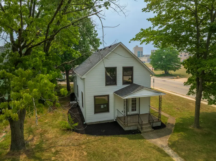 226 W William Street, Michigan City, IN 46360 - #3