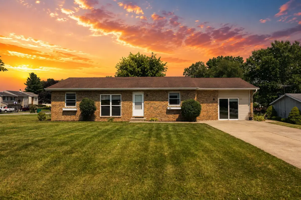 4040 Kingsway Drive, Crown Point, IN 46307 - #1