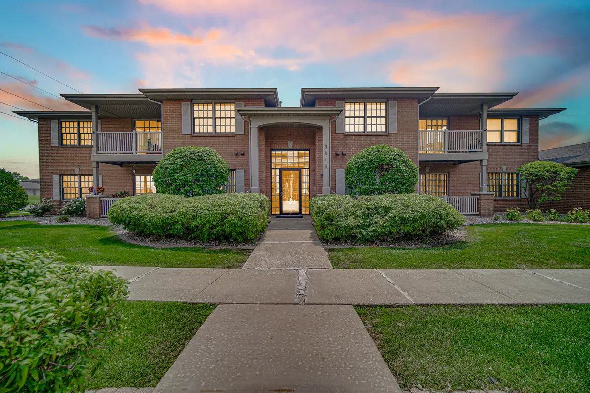 9810 Wildwood Circle #2c, Munster, IN 46321 - #1