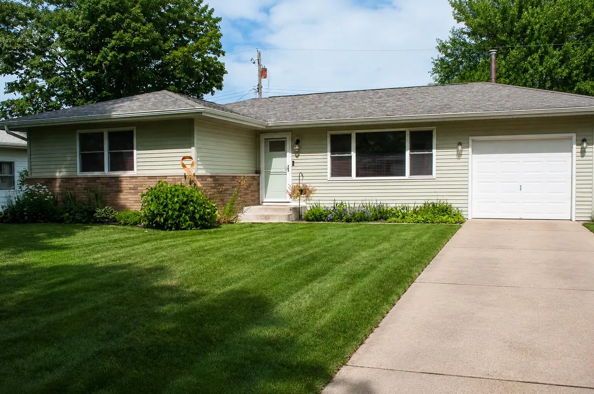105 Greenwood Drive, La Porte, IN 46350 - #1