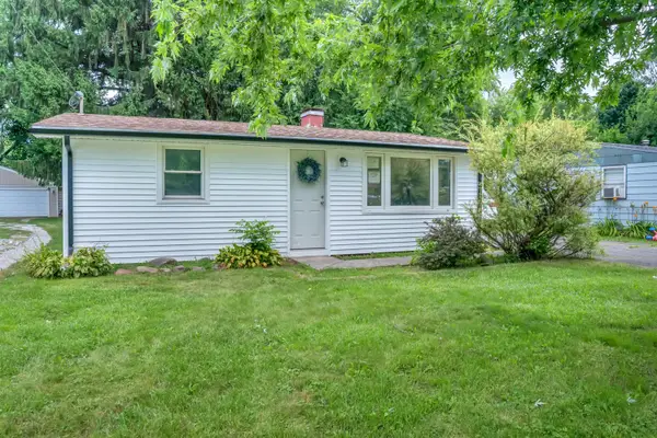 400 Woodlawn Avenue, Chesterton, IN 46304