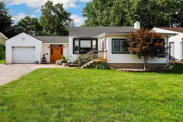1212 Institute Street, Valparaiso, IN 46383