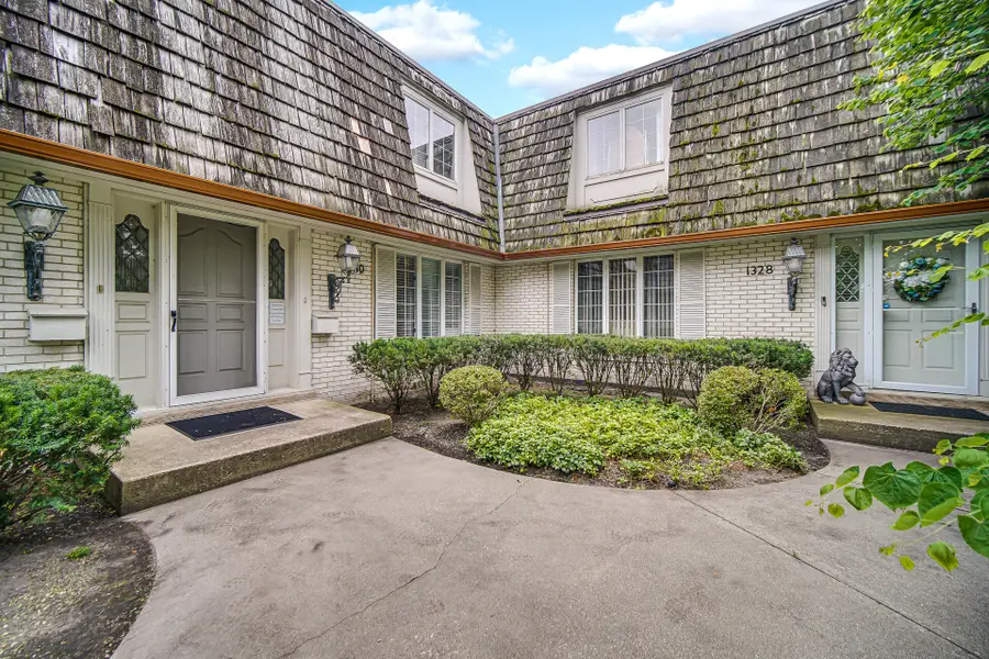 1330 Camellia Drive, Munster, IN 46321 - #2