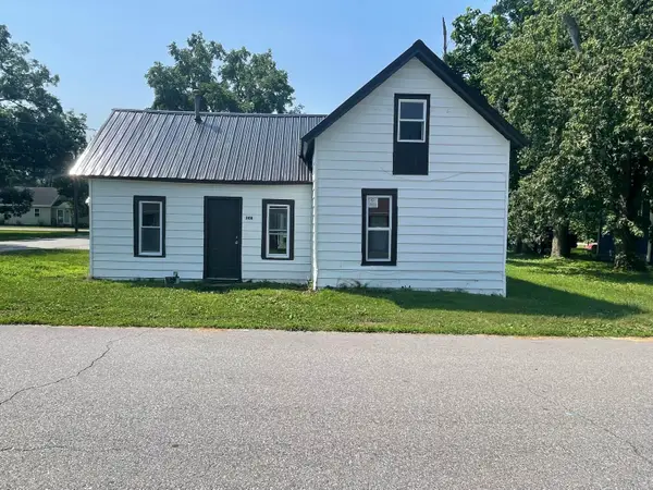 308 E John Street, Knox, IN 46534