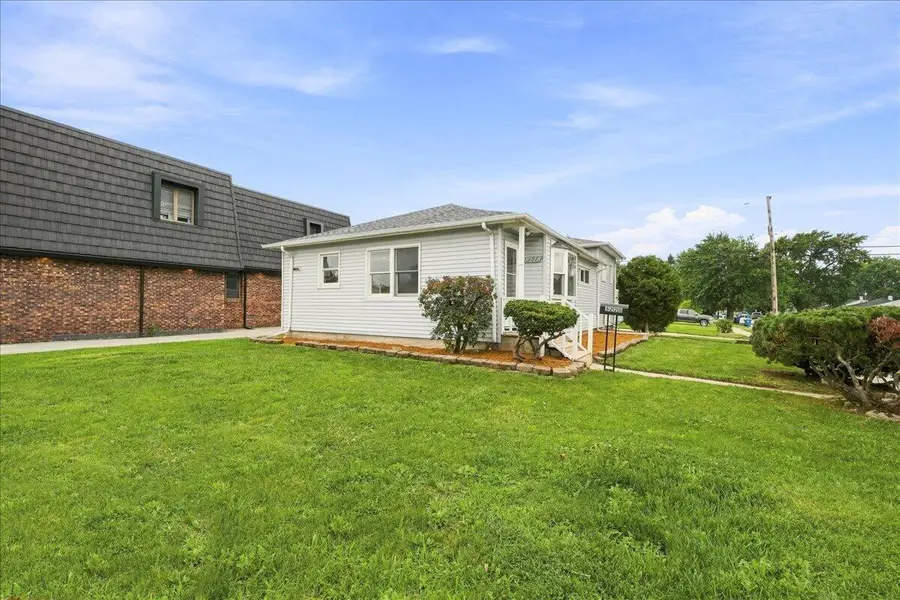 8228 Kennedy Avenue, Highland, IN 46322 - #3