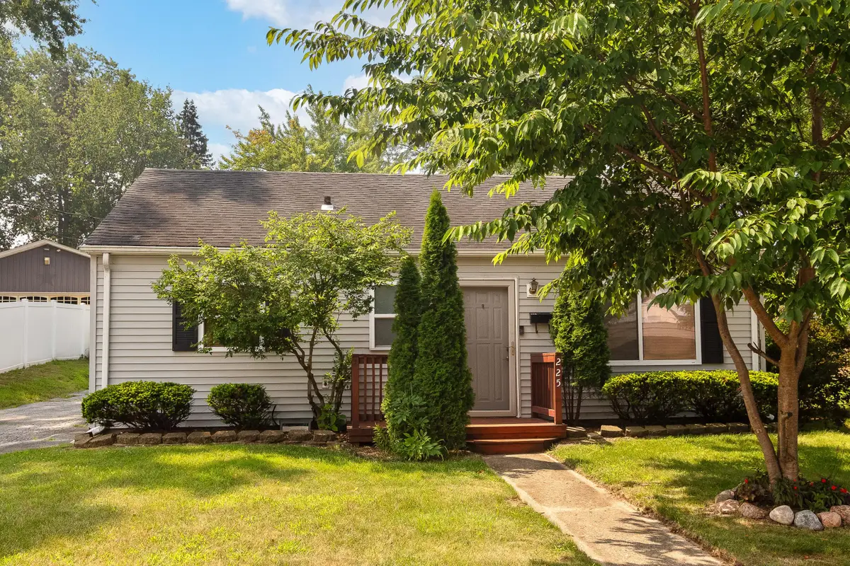 225 E Joliet Street, Schererville, IN 46375 - #1