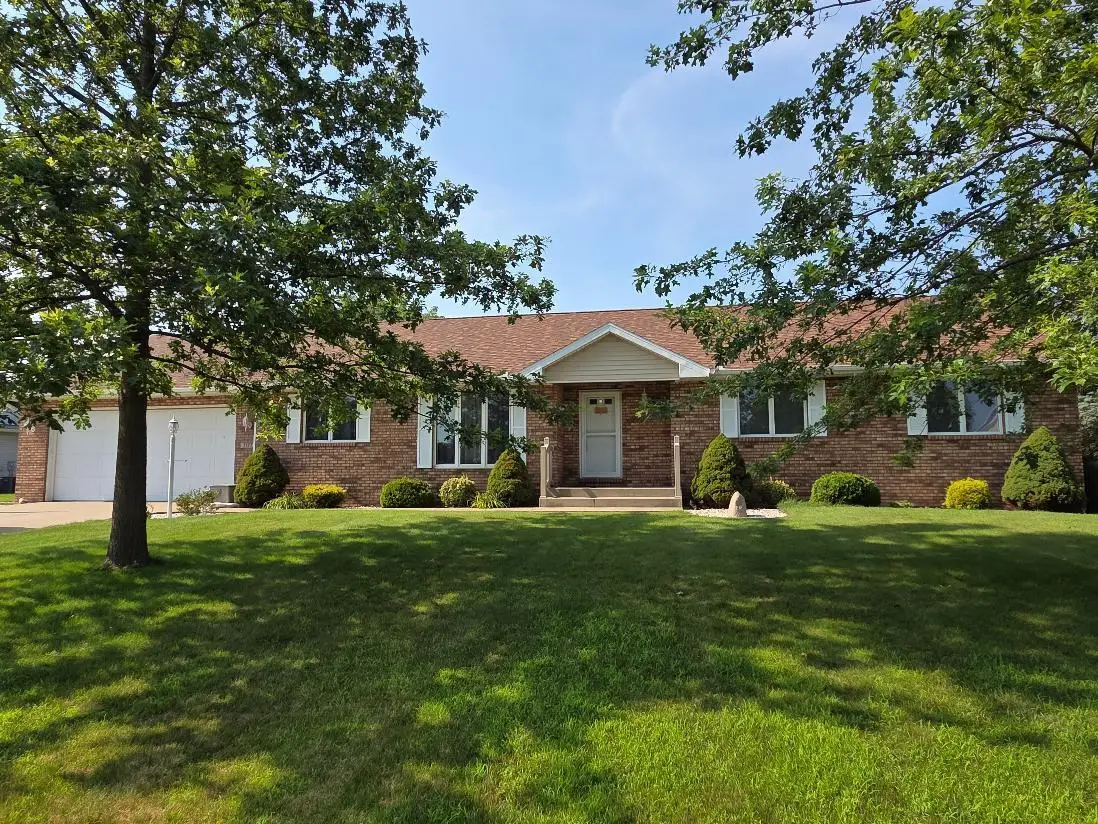 7177 E Grace Avenue, New Carlisle, IN 46552 - #1