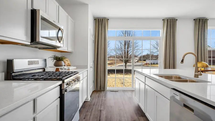 453 Cressmoor Boulevard, Hobart, IN 46342 - #2