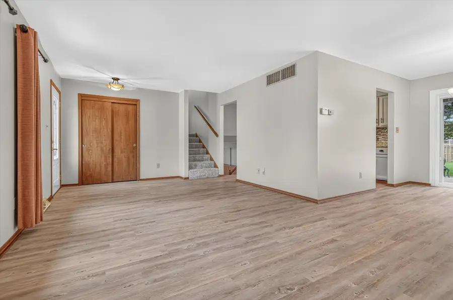 8832 Jefferson Court, Munster, IN 46321 - #3