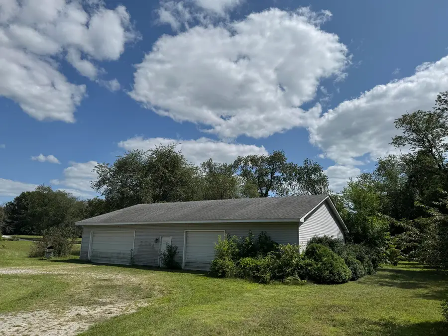 12731 County Rd 950 W, Demotte, IN 46310 - #3