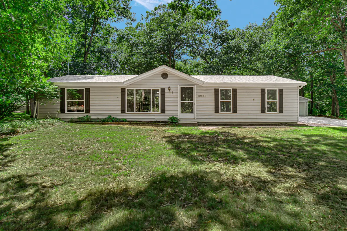 10848 Edgewood Drive, Demotte, IN 46310 - #1