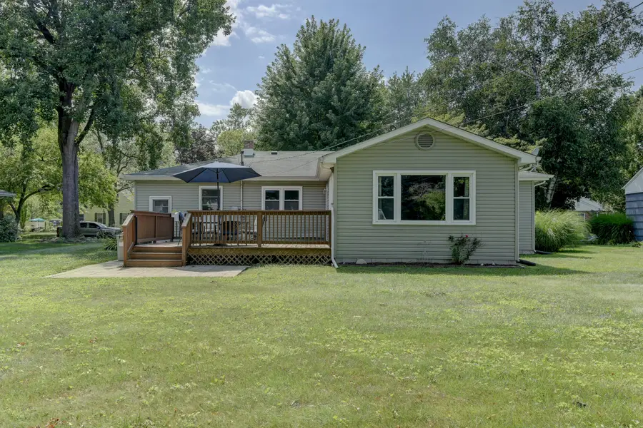 515 S Park Drive, Chesterton, IN 46304 - #2