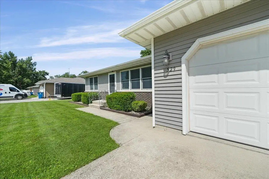 529 Birch Street Sw, Demotte, IN 46310 - #3