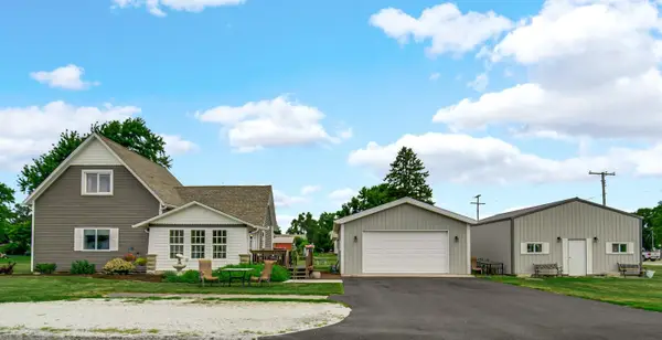 108 E Rensselaer Street, Mount Ayr, IN 47964