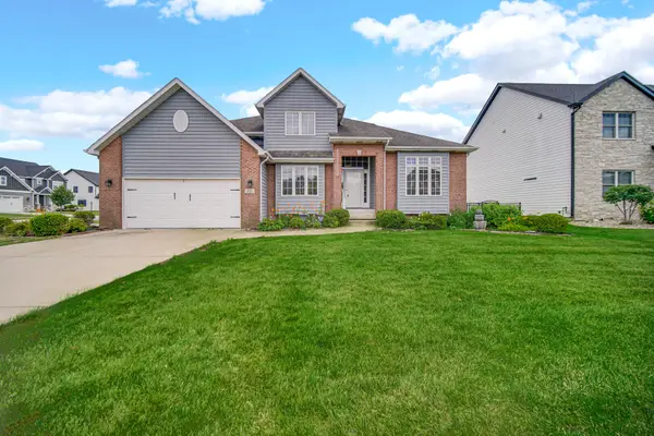 310 Cornwall Circle, Munster, IN 46321