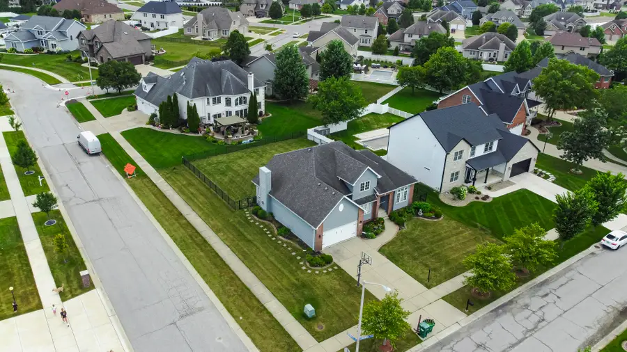 310 Cornwall Circle, Munster, IN 46321 - #2