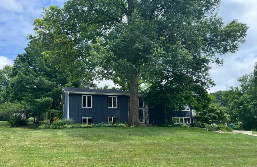 685 Slalom Lane, Valparaiso, IN 46383 - #2