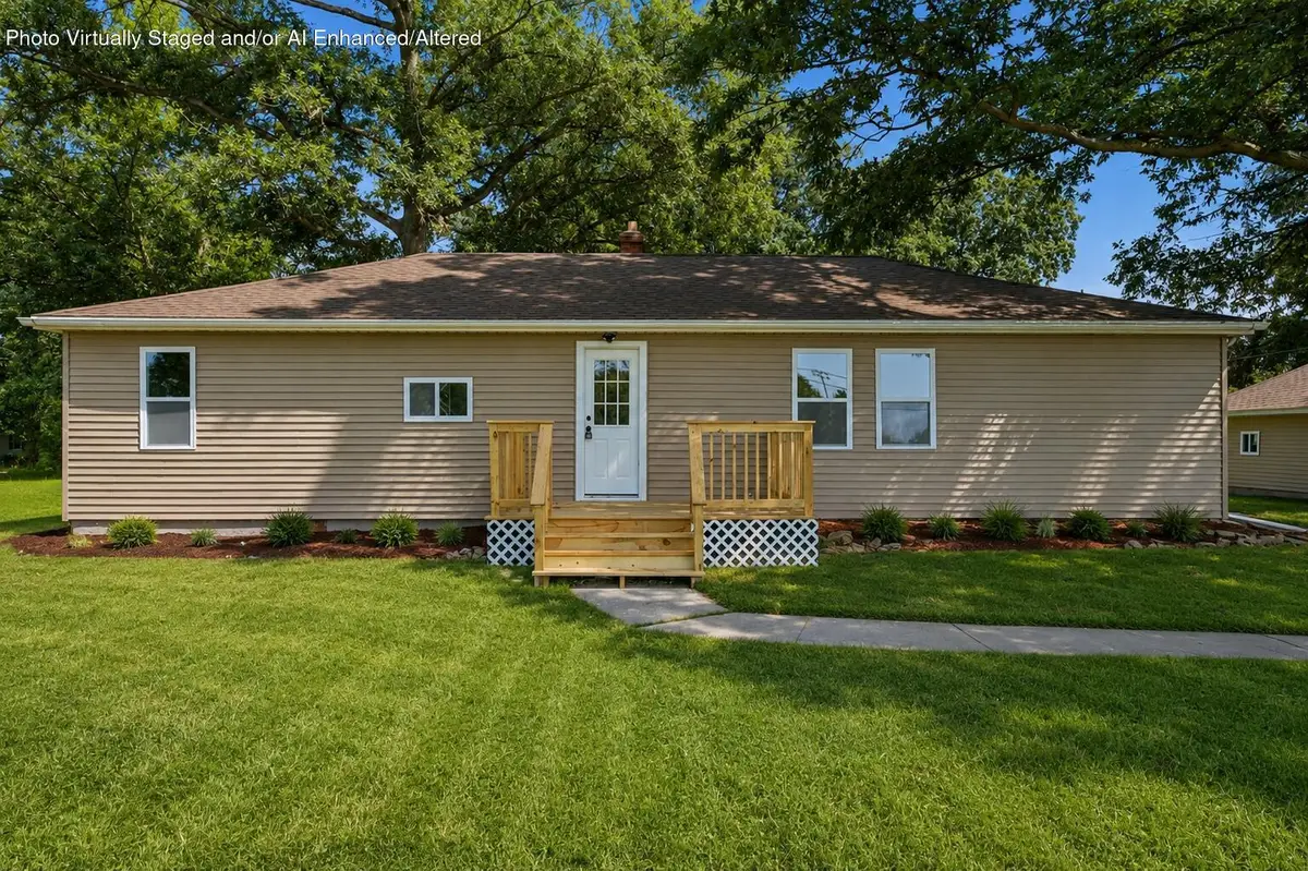 341 W 700 N, Valparaiso, IN 46385 - #1