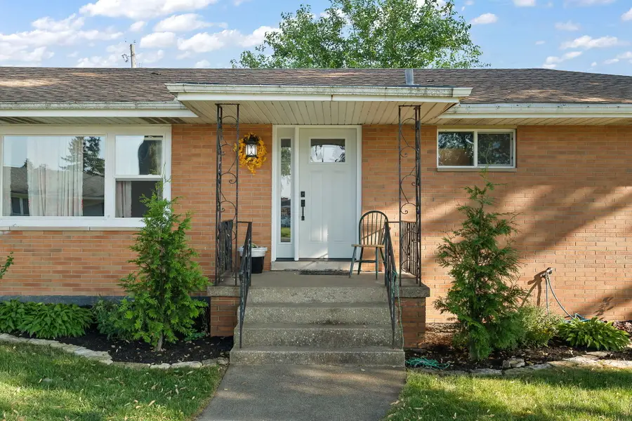 700 W 55th Avenue, Merrillville, IN 46410 - #2
