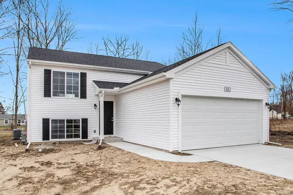 1001 E Henry Drive, Knox, IN 46534