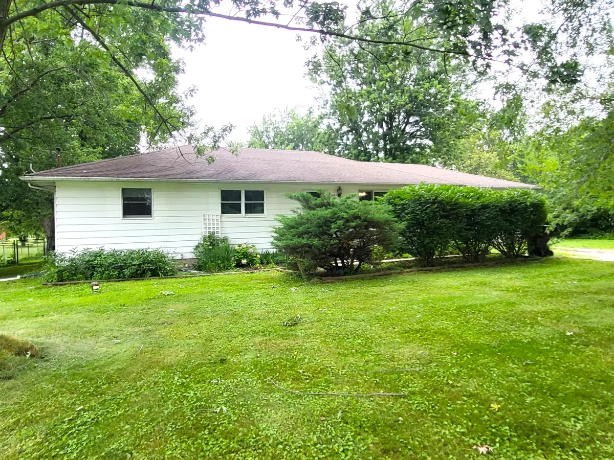 268 S State Rd 2, Hebron, IN 46341 - #1
