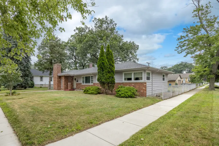 203 N Wiggs Street, Griffith, IN 46319 - #2