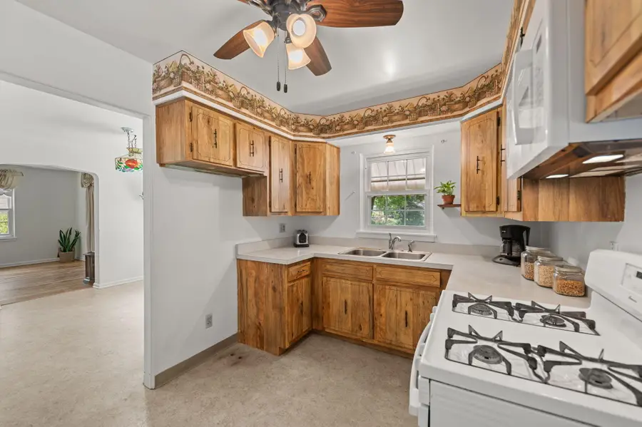 139 Beverly Boulevard, Hobart, IN 46342 - #2