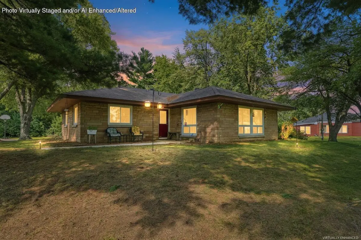484 E Robbins Street, Wheatfield, IN 46392 - #1
