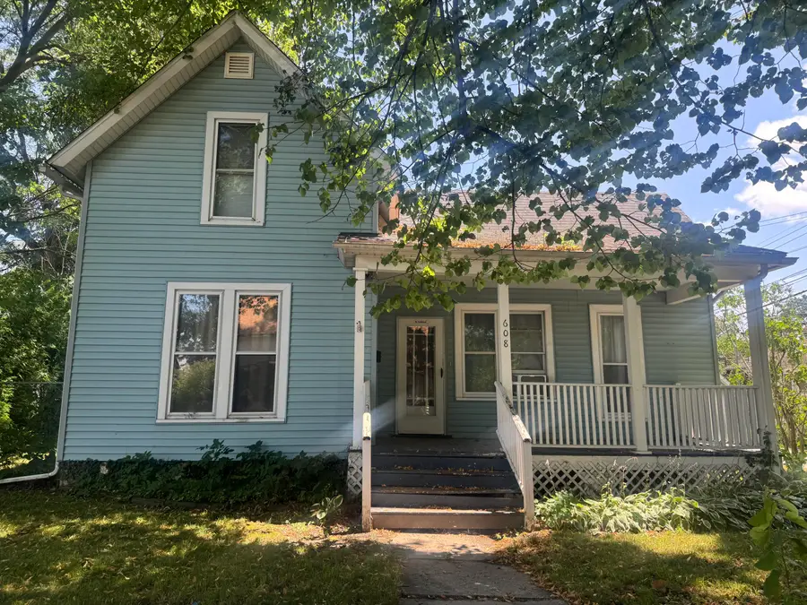 608 Valparaiso Street, Valparaiso, IN 46383 - #2