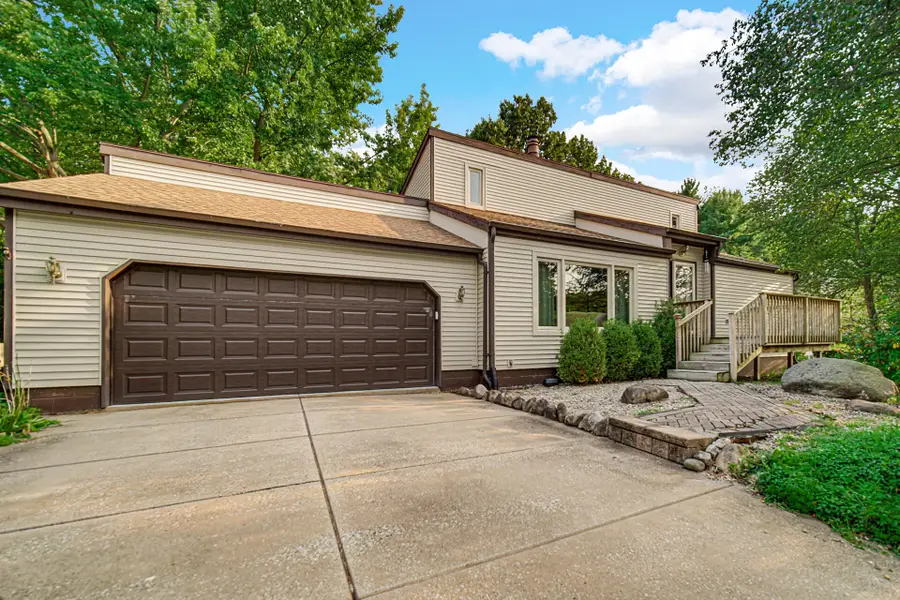 7888 W Applewood Drive, La Porte, IN 46350 - #2