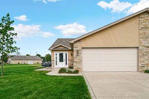 1105 W 89th Court W, Merrillville, IN 46410