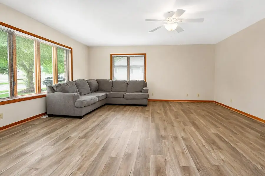 142 Sagamore Pkwy, La Porte, IN 46350 - #3