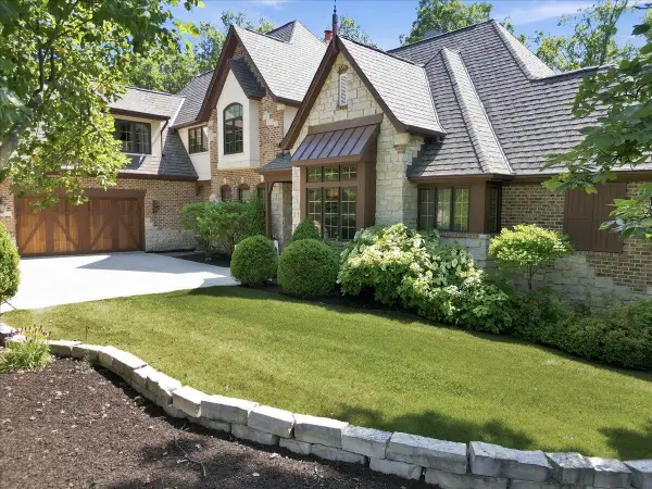1009 Foy Court, Crown Point, IN 46307